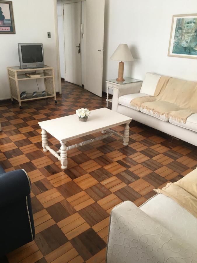 Apto Na Enseada- 3 Quadras Da Praia Da Enseada Apartment กัวรูจา ภายนอก รูปภาพ